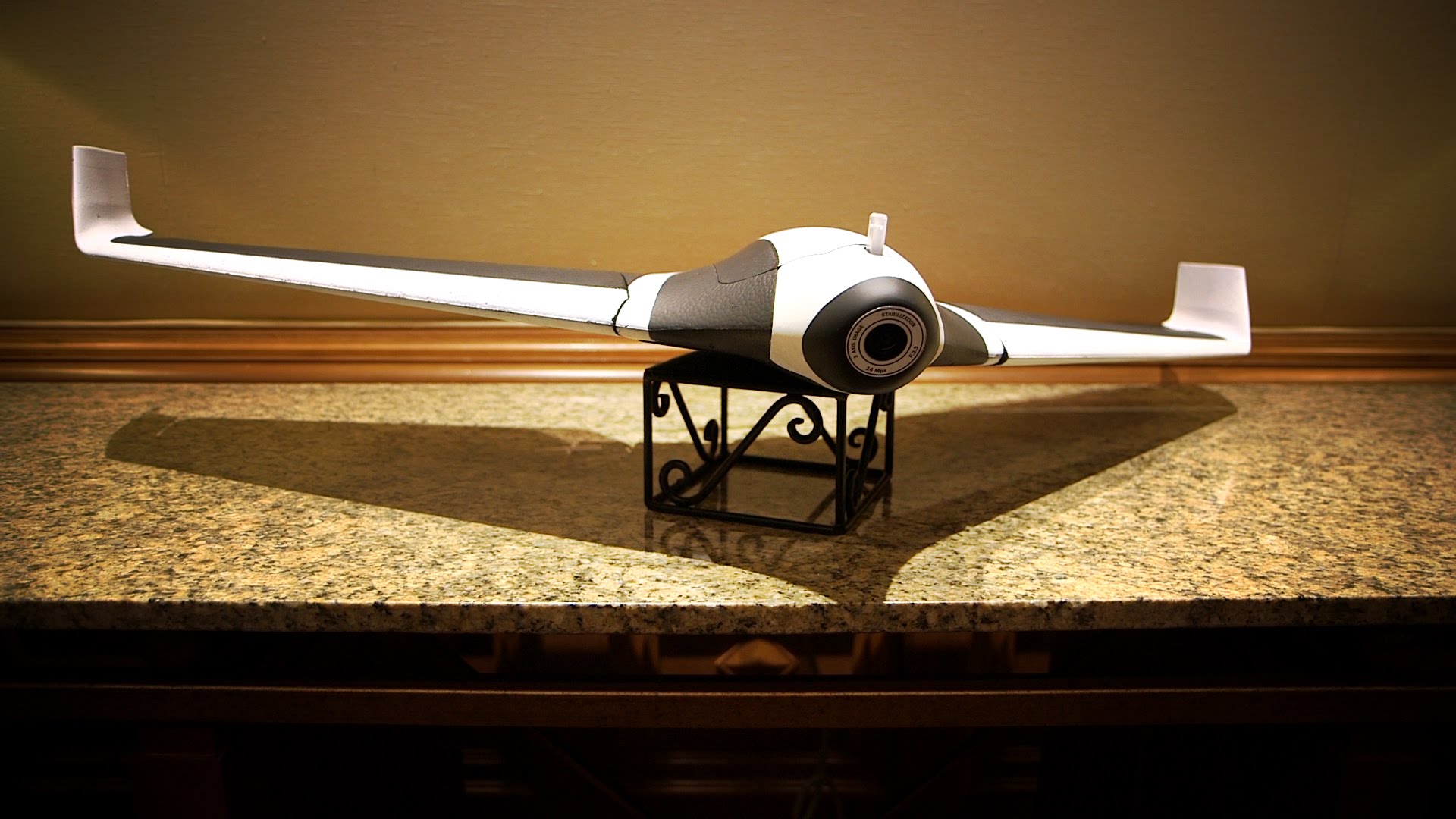 Parrot’s new Disco drone has a top speed of 50mph — CES 2016
