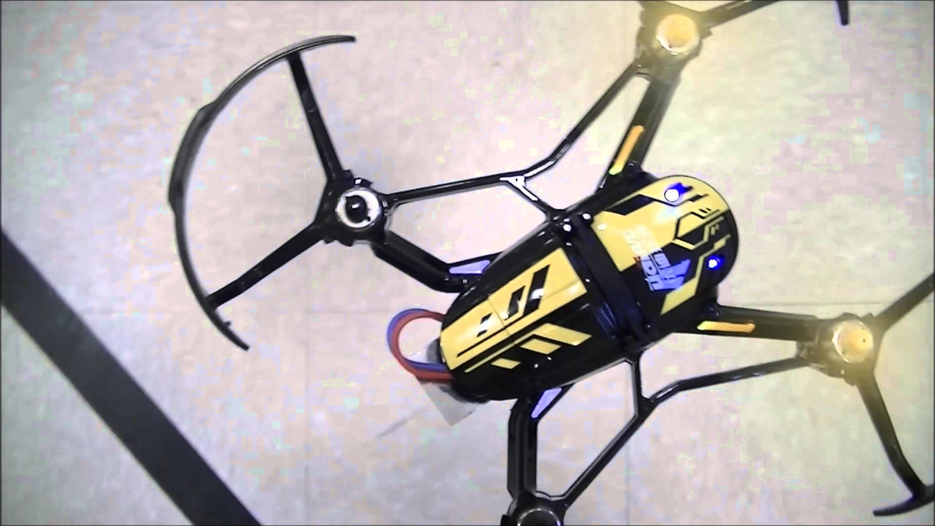 UDI U927 3D Quadcopter Drone First Test Flight Inverted Flight