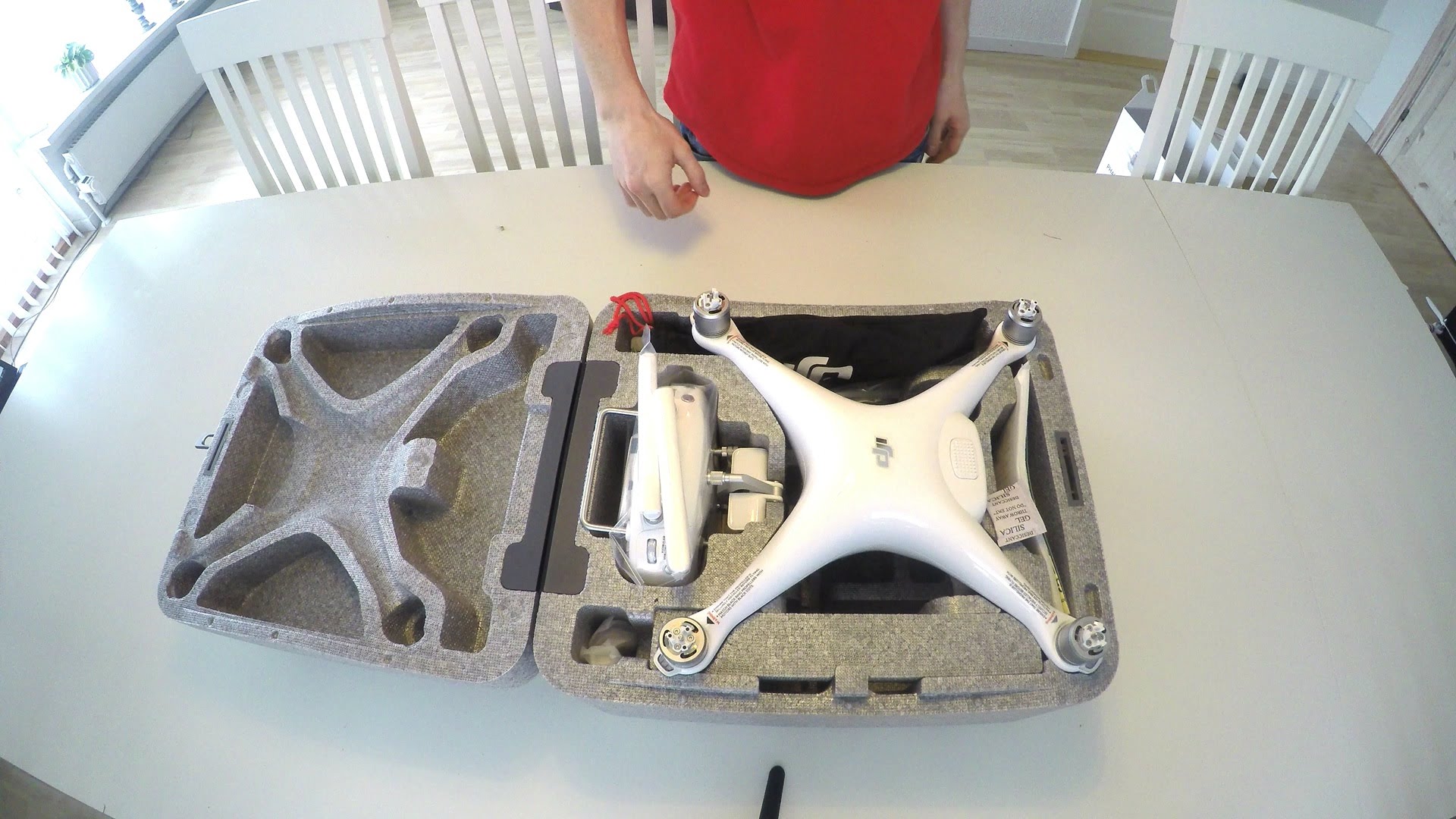 DJI PHANTOM 4: Complete Unboxing – What’s in the box?