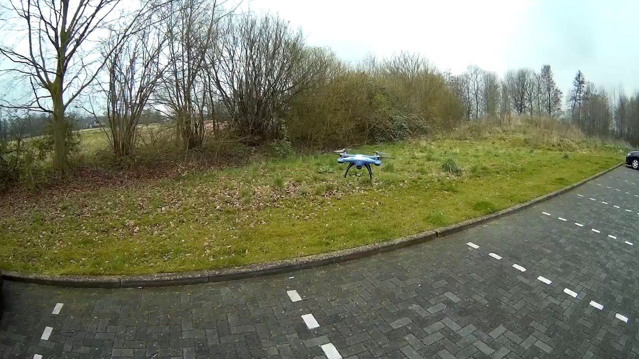 Flying with the Syma X5HC quadcopter