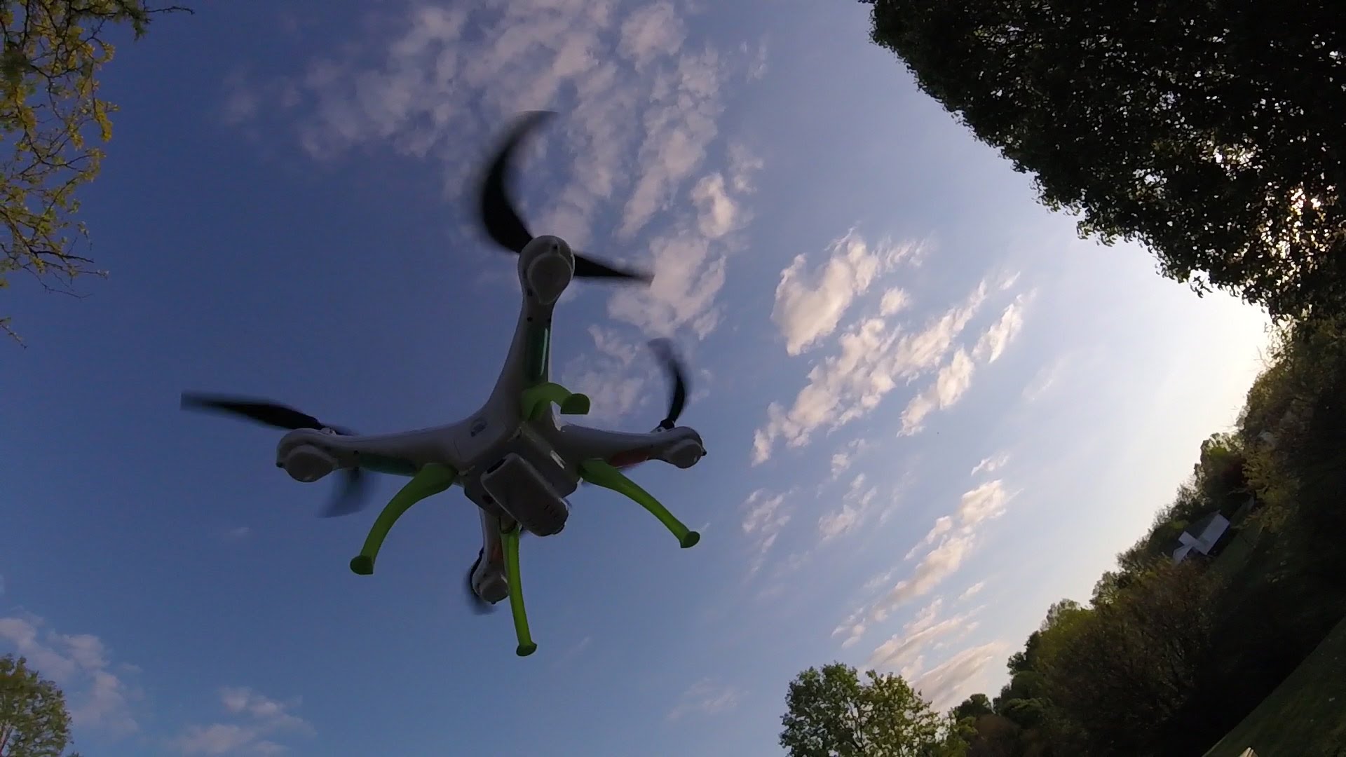 Syma X5HC Quadcopter Unboxing and Review